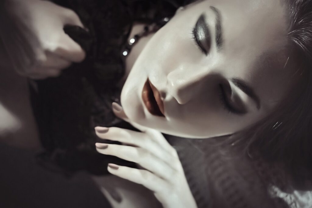 顔のたるみに効く運動法で自宅で簡単にできる方法は？